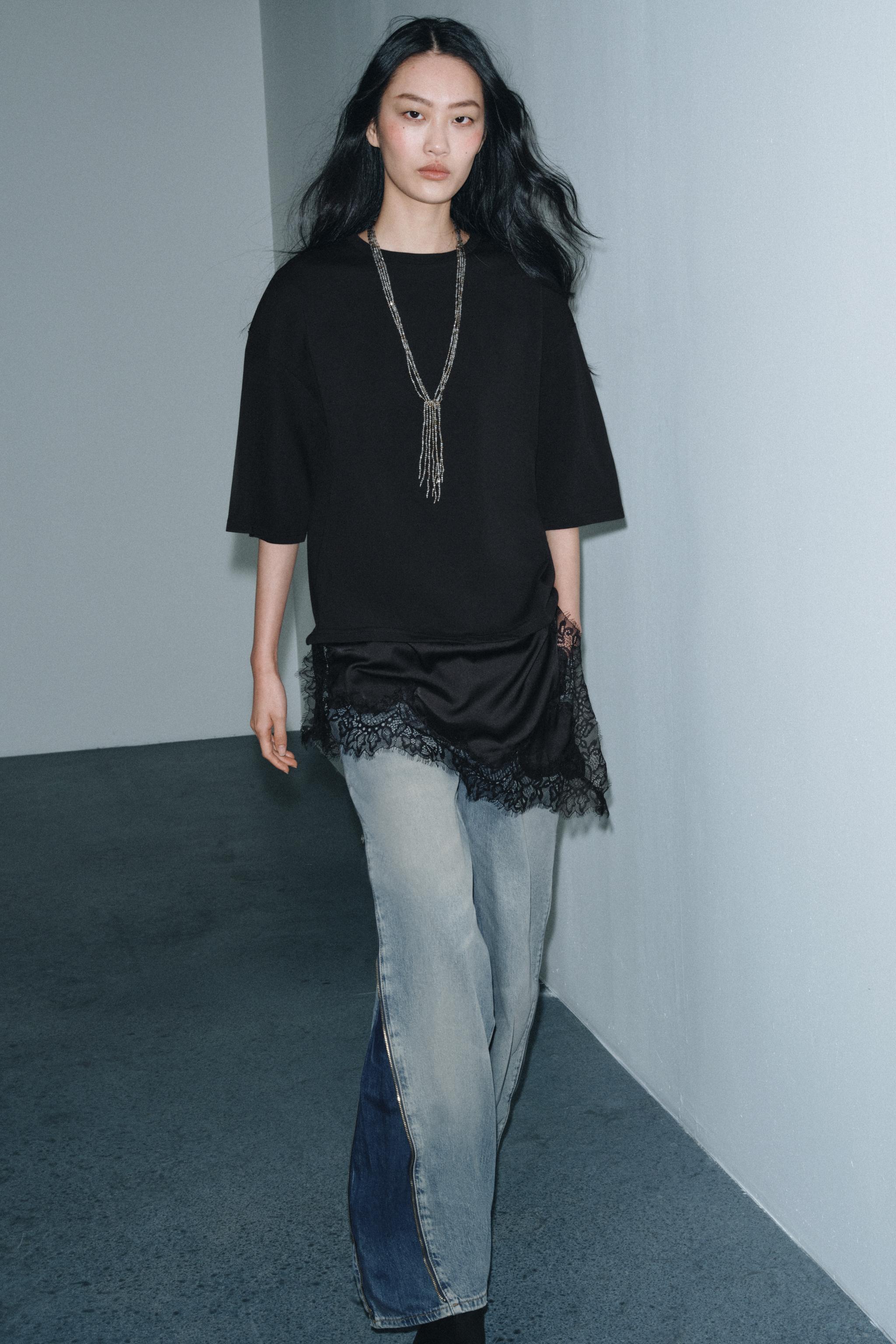 COMBINATION LACE T-SHIRT